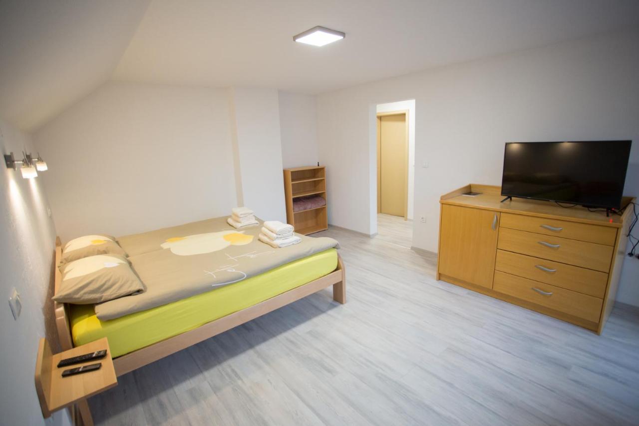 Apartmaji Hubi Bled Kültér fotó